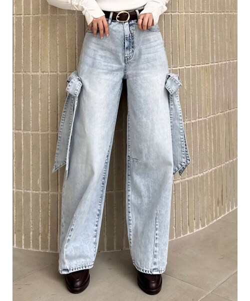 dazzlin（ダズリン）の「リボンバレルデニムパンツ（デニムパンツ・レディース・オフホワイト/アイスブルー/インディゴ・S/M）」の3枚目の写真