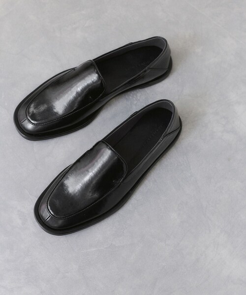 ADAM ET ROPE'(アダムエロペ)の「ミニマルデザインローファー(ローファー・レディース・ブラック/オフホワイト・23.0/23.5/24.0/24.5)」の8枚目の写真