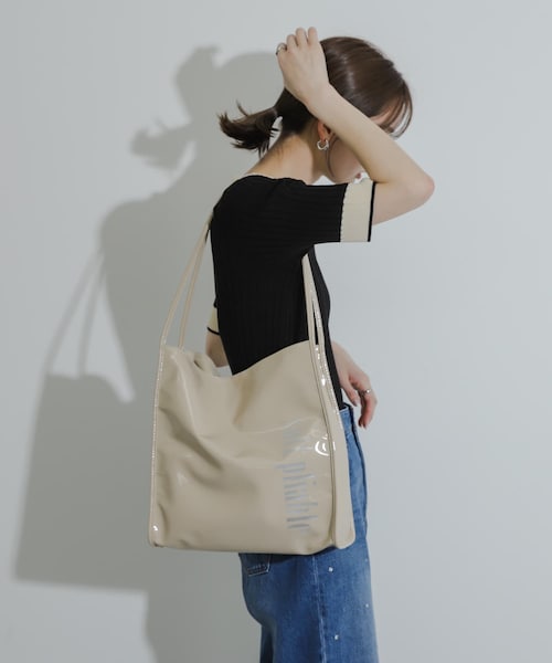 SENSE OF PLACE by URBAN RESEARCH（センスオブプレイスバイアーバンリサーチ）の「エナメルトートバッグ（トートバッグ・レディース・IVORY/BLACK/BEIGE・one）」の17枚目の写真
