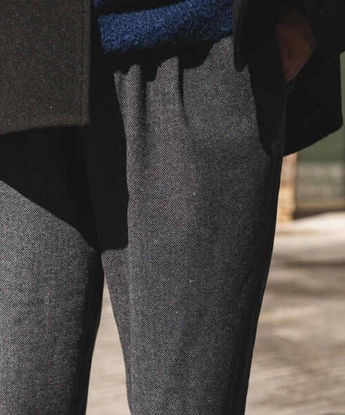 URBAN RESEARCH DOORS（アーバンリサーチドアーズ）の「ウール混ヘリンボーンイージートラウザー（その他パンツ・メンズ・BROWN/BLACK・M/L）」の19枚目の写真