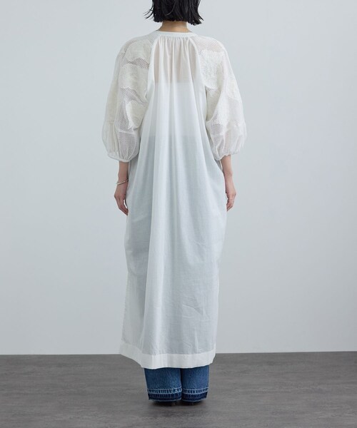 ADAM ET ROPE'(アダムエロペ)の「【WEB限定】ネット刺繍レースワンピース(ワンピース・レディース・ブラック/オフホワイト・F)」の18枚目の写真