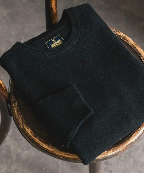 URBAN RESEARCH DOORS（アーバンリサーチドアーズ）の「ハミルトンウールクルーネックニット（ニット/セーター・メンズ・OFF/SAGE GREEN/MIX BROWN/BLACK・M/L/XL）」の2枚目の写真