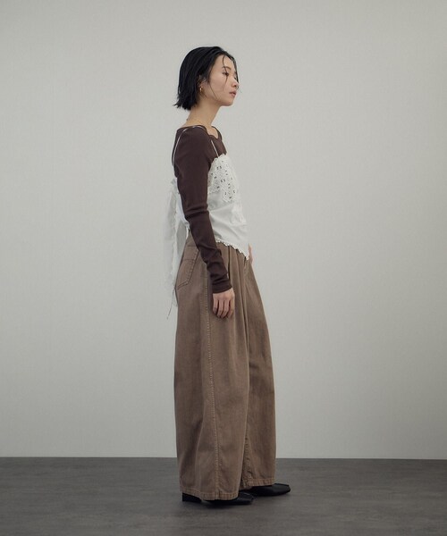 ADAM ET ROPE'（アダムエロペ）の「クロスレースマルチキャミソール（キャミソール・レディース・ブラック/オフホワイト・F）」の7枚目の写真