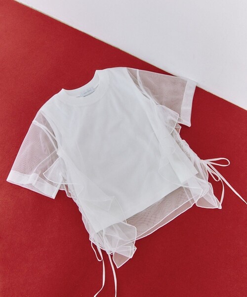 ADAM ET ROPE'(アダムエロペ)の「【WEB限定】・【サステナブル】・【定番】ギャザーチュールトップス(Tシャツ/カットソー・レディース・ブラック/ホワイト/ダークブラウン・F)」の1枚目の写真