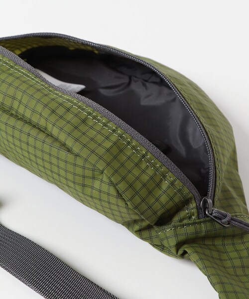 URBAN RESEARCH DOORS（アーバンリサーチドアーズ）の「GOLITE　CLING UG（ボディバッグ/ウエストポーチ・メンズ・AVOCADO/CASTLEROCK/BLACK OUT・one）」の15枚目の写真