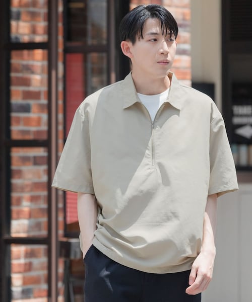 ITEMS URBANRESEARCH（アイテムズ アーバンリサーチ）の「『UVカット』クールタッチナイロン ハーフジップ プルオーバーシャツ（シャツ/ブラウス・メンズ・BLK/OFF/KHK・M/L）」の3枚目の写真