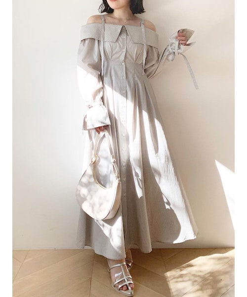 ウエストタックオフショルシャツワンピース 