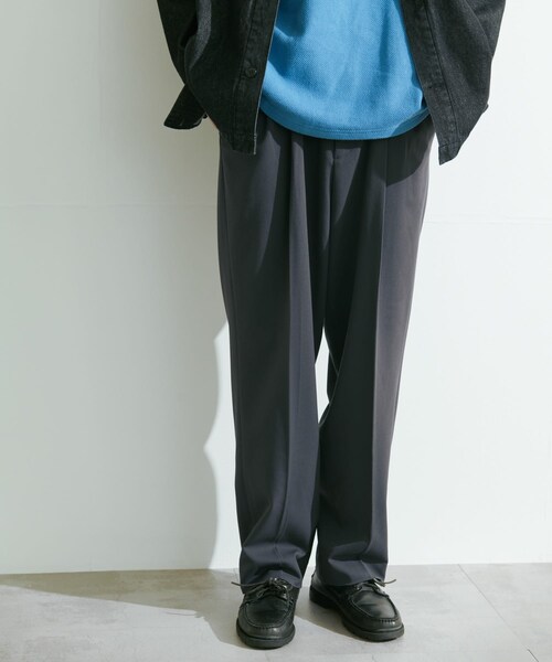 URBAN RESEARCH DOORS(アーバンリサーチドアーズ)の「『UR TECH』完声2タックワイドトラウザー(その他パンツ・メンズ・GREIGE/CHARCOAL/BLACK・S/M/L)」の19枚目の写真