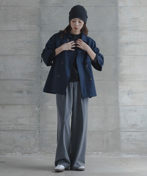 URBAN RESEARCH Sonny Label（アーバンリサーチサニーレーベル）の「撥水ショートトレンチコート（ステンカラーコート・レディース・ベージュ/ネイビー・36/38）」の21枚目の写真