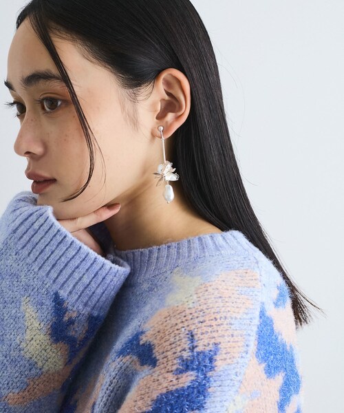 VIS（ビス）の「メタルフラワーイヤリング（イヤリング・レディース・ゴールド/シルバー・F）」の13枚目の写真