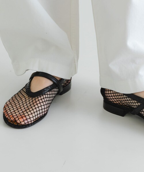 URBAN RESEARCH（アーバンリサーチ）の「メッシュフラットシューズ（パンプス・レディース・BLACK/WHITE・23.5/24/24.5/25）」の17枚目の写真