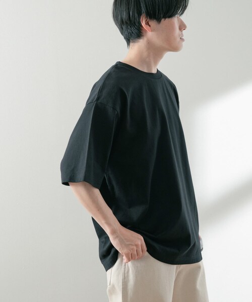 ITEMS URBANRESEARCH(アイテムズ アーバンリサーチ)の「USAコットン オーバーサイズTシャツ(Tシャツ/カットソー・メンズ・GRN/OFF/BLK/BLU/YEL・M/L)」の18枚目の写真