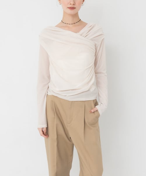 URBAN RESEARCH(アーバンリサーチ)の「ベロアオフショルドレープカットソー(Tシャツ/カットソー・レディース・OFF WHITE/BLACK・Free)」の7枚目の写真