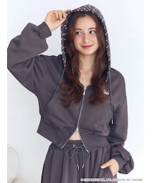 【HELLO KITTYコラボ】スウェットコンパクトフーディー