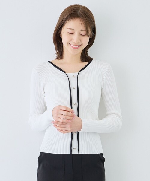 Jayro（ジャイロ）の「配色Vネックリブニット（ニット/セーター・レディース・ホワイト系/ネイビー/ブルー系・M）」の11枚目の写真