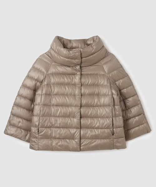 ROPE'（ロペ）の「【WEB限定/一部店舗限定】【HERNO(ヘルノ)】ビッグシルエットライトショート丈ダウンコート（ダウンジャケット/コート・レディース・ブラック/ベージュ/シルバー・M/S）」の15枚目の写真