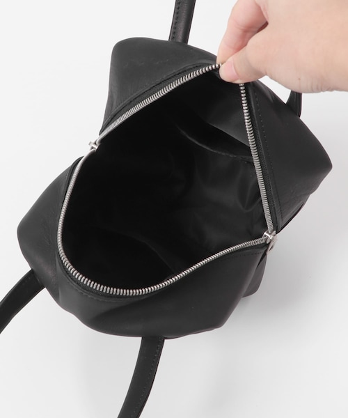 かぐれ（カグレ）の「MORMYRUS　CUBE TOTE（ハンドバッグ・レディース・BLACK・Free）」の13枚目の写真