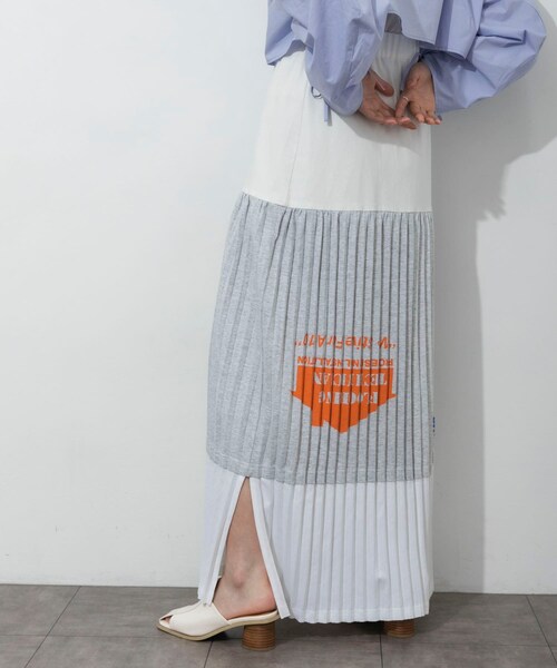 THE GOODLAND MARKET（ザグッドランドマーケット）の「SREU　ソフトプリーツロングSKIRT（スカート・レディース・Assort1/WHITE/BLACK/Assort2・M）」の13枚目の写真