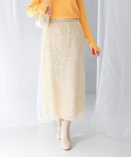 URBAN RESEARCH ROSSO（アーバンリサーチロッソ）の「フラワーチュールシャギースカート（スカート・レディース・IVORY/BLACK・FREE）」の4枚目の写真