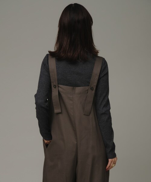 URBAN RESEARCH Sonny Label（アーバンリサーチサニーレーベル）の「ハイウエストタックサロペット（サロペット/オーバーオール・レディース・ブラウン/ブラック・FREE）」の19枚目の写真