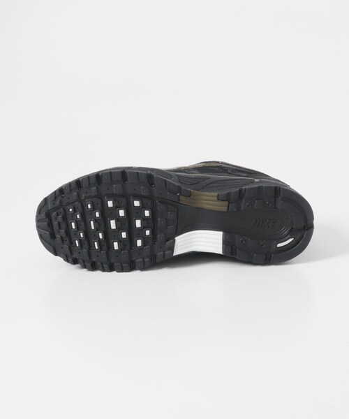 URBAN RESEARCH Sonny Label（アーバンリサーチサニーレーベル）の「NIKE　P-6000（スニーカー・メンズ・BLACK・26/27/28）」の6枚目の写真