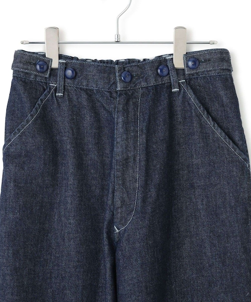 ADAM ET ROPE'(アダムエロペ)の「【KURO for SALON(クロ)】別注EASY TUCK DENIM INDIGO / デニムパンツ(デニムパンツ・レディース・ネイビー・0/1)」の10枚目の写真