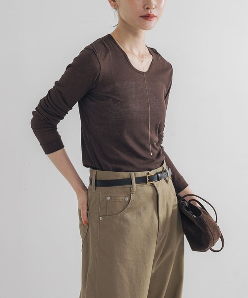 URBAN RESEARCH（アーバンリサーチ）の「強撚シアーカットソー（Tシャツ/カットソー・レディース・WHITE/BLACK/CHERRY RED/BROWN・FREE）」の5枚目の写真