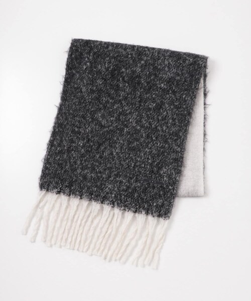 KBF（ケイビーエフ）の「ビッグフリンジバイカラーストール（マフラー・レディース・YELLOW/RED/BLACK・One）」の10枚目の写真