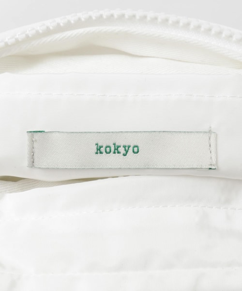 URBAN RESEARCH（アーバンリサーチ）の「kokyo　Rectangulo Puff Bag（ハンドバッグ・レディース・white/camel・FREE）」の11枚目の写真