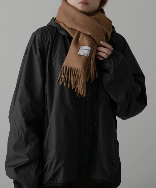 URBAN RESEARCH（アーバンリサーチ）の「Brushed Scarf（ストール/ショール・メンズ・Orange/Black/Khaki/Brown/Camel/Grey/Ecru・One）」の22枚目の写真