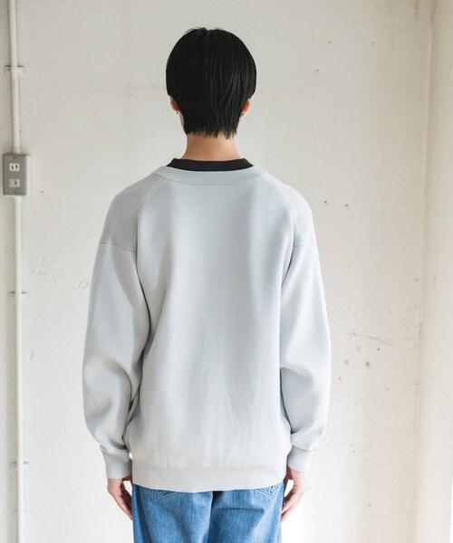 URBAN RESEARCH DOORS（アーバンリサーチドアーズ）の「『UR TECH Renew Knit』Vネックカーディガン（カーディガン/ボレロ・メンズ・GRAY/CHARCOAL/LIGHTBROWN・M/L）」の5枚目の写真