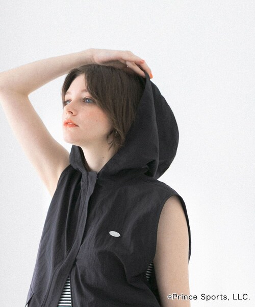 SENSE OF PLACE by URBAN RESEARCH（センスオブプレイスバイアーバンリサーチ）の「『別注』prince　ナイロンフードベスト（テーラードジャケット・レディース・IVORY/NAVY/CHARCOAL・one）」の13枚目の写真