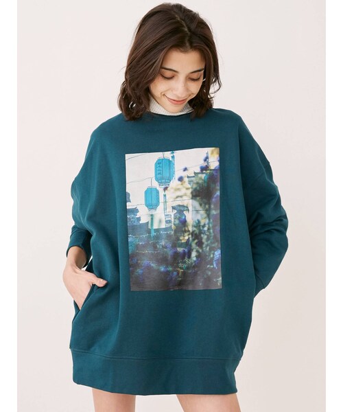 EVRIS（エヴリス）の「フォトプリントルーズスウェットトップス（スウェット・レディース・グリーン/ブラック/パープル・F）」の12枚目の写真