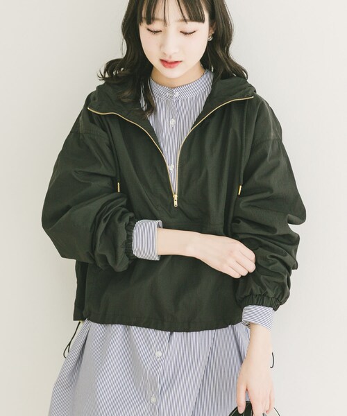 ITEMS URBANRESEARCH（アイテムズ アーバンリサーチ）の「『UVカット/撥水』アノラックフーディーブルゾン（ブルゾン・レディース・MILK/CML/BLK・Free）」の15枚目の写真