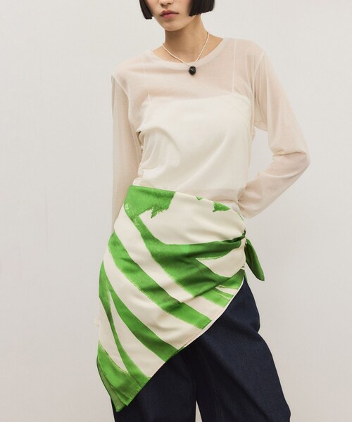 ADAM ET ROPE'（アダムエロペ）の「DOMY DIRECT print scarf（バンダナ/スカーフ・レディース・ブラック/グリーン・F）」の12枚目の写真
