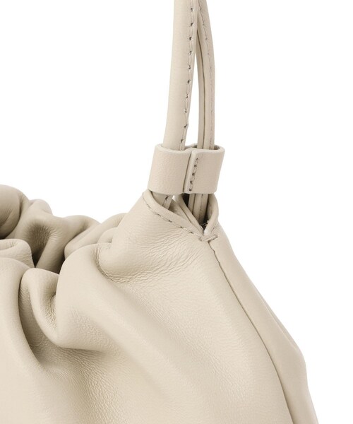 ADAM ET ROPE'（アダムエロペ）の「【NOTHING WRITTEN（ナッシングリトゥン）】NELLA STRAP MINI BAG（ハンドバッグ・レディース・ブラック/ベージュ系・F）」の9枚目の写真