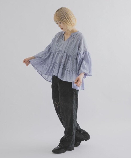 THE GOODLAND MARKET（ザグッドランドマーケット）の「FANAKA　ギャザーフリルブラウス（シャツ/ブラウス・レディース・BLUE/NAVY・Free）」の9枚目の写真