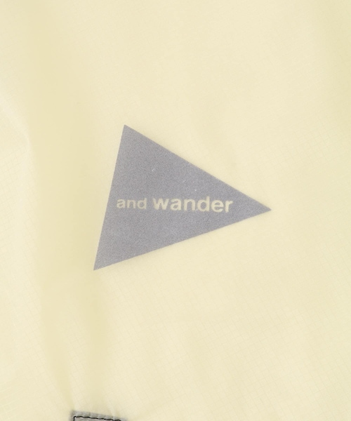 EKAL（エカル）の「and wander　SIL PONCHO（レインコート/ポンチョ・メンズ・BLACK/Off White・One）」の6枚目の写真