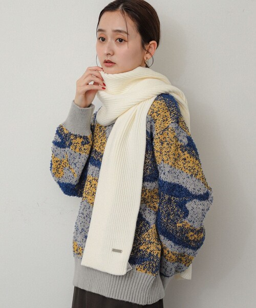 SENSE OF PLACE by URBAN RESEARCH（センスオブプレイスバイアーバンリサーチ）の「モチモチニットストール（ストール/ショール・レディース・RED/OFF WHITE/CHARCOAL・one）」の4枚目の写真