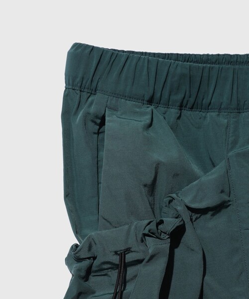 ADAM ET ROPE'(アダムエロペ)の「【Goldwin / ゴールドウィン】Nylon Multi Purpose Shorts(その他パンツ・メンズ・ブラック/グリーン・2/3/4)」の10枚目の写真