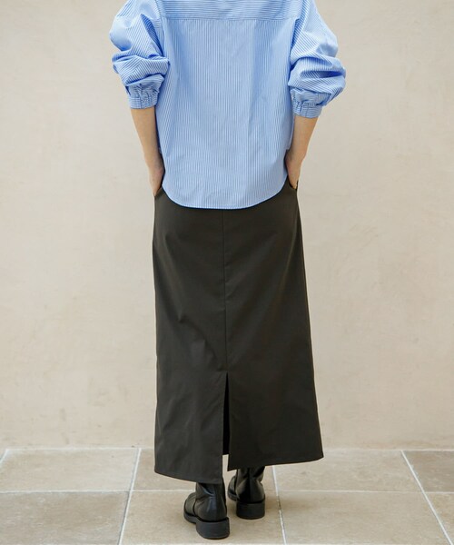 URBAN RESEARCH Sonny Label（アーバンリサーチサニーレーベル）の「ドットアソートストレートスカート（スカート・レディース・ドット/チャコール/アイボリー・FREE）」の15枚目の写真