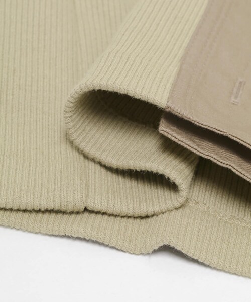 URBAN RESEARCH（アーバンリサーチ）の「LEMAIRE　ASYMMETRICAL FITTED TOP（タンクトップ・レディース・BLACK/SAGE・S）」の9枚目の写真