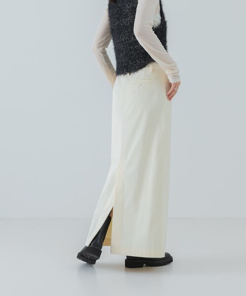 URBAN RESEARCH(アーバンリサーチ)の「トリコットコーデュロイスカート(スカート・レディース・BROWN/OFF WHITE・36/38)」の6枚目の写真