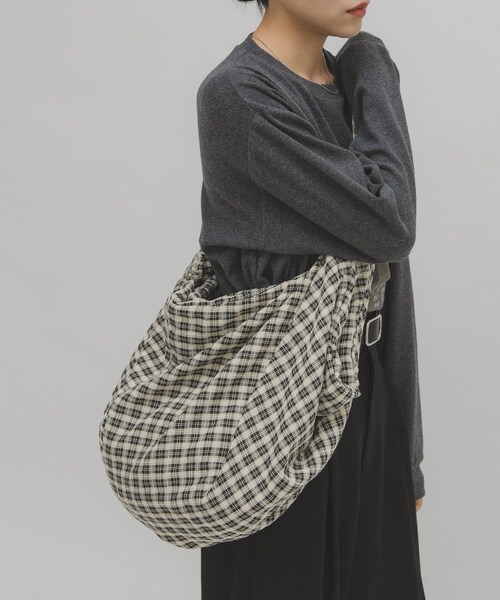 KBF(ケイビーエフ)の「2WAYビッグイージBAG(トートバッグ・レディース・IVORY/GREEN/IVORY2・One/one)」の15枚目の写真