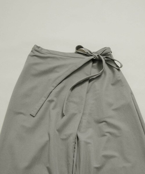 LAATO（ラート）の「wrap cut pants（その他パンツ・レディース・インク/ネズミ/ラクダ・FREE）」の9枚目の写真