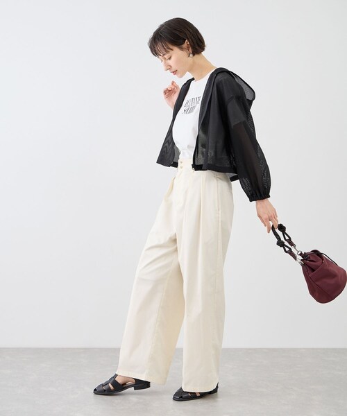ROPE' PICNIC(ロペピクニック)の「絡み織フーディージップブルゾン(ブルゾン・レディース・ブラック/オフホワイト・F)」の5枚目の写真