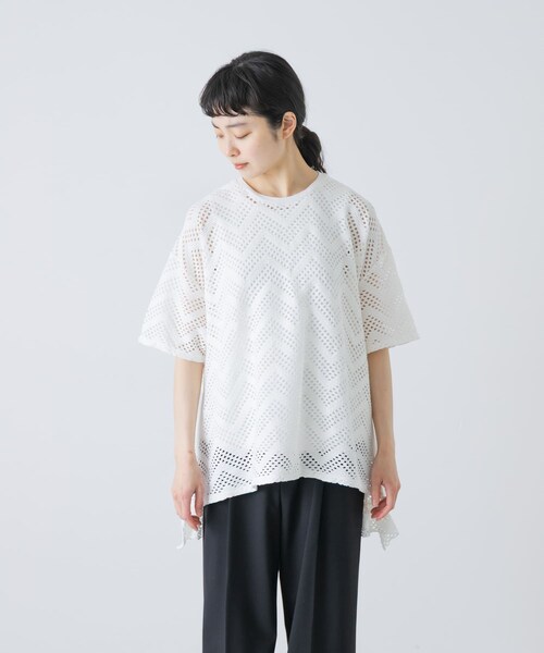 かぐれ(カグレ)の「unfil PATTERN MESH RUFFLED T-SHIRTS(Tシャツ/カットソー・レディース・OFF WHITE/BLACK・1)」の12枚目の写真