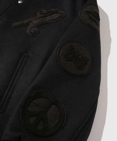 ADAM ET ROPE'（アダムエロペ）の「【NOMA RHYTHM TEXTILE/ノーマリズム テキスタイル】Noma x Needles Patch Varsity Jacket（スタジャン・メンズ・ブラック/ブラック系・2/3）」の13枚目の写真