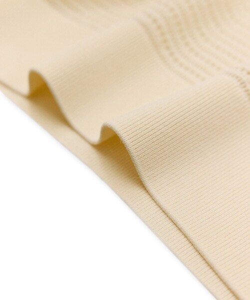 ADAM ET ROPE'（アダムエロペ）の「【サステナブル】タンクコンビパターンポロニット（ポロシャツ・レディース・オフホワイト/ブラウン/サックス・F）」の16枚目の写真