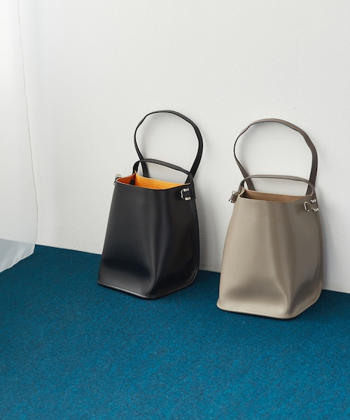 URBAN RESEARCH（アーバンリサーチ）の「PIENI　KUU（ハンドバッグ・レディース・BK NT/GRDGR・-）」の16枚目の写真
